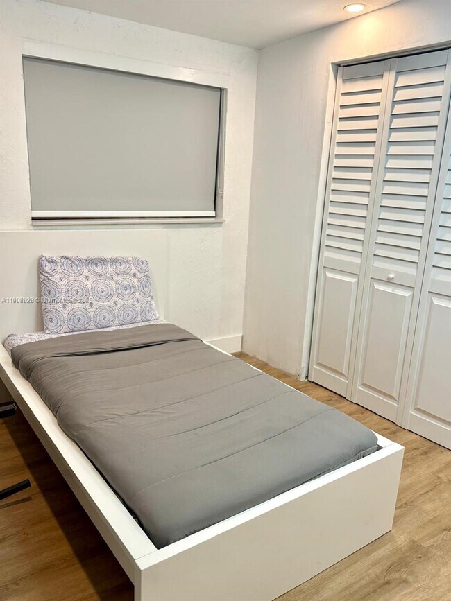 Photo - 11462 SW 225th St Unit 2