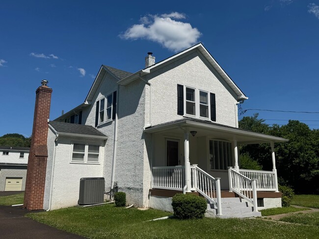 Photo - Lower Gywnedd 3 Bedroom 1.5 Bath Colonial in Penllyn Pa $2,995/month