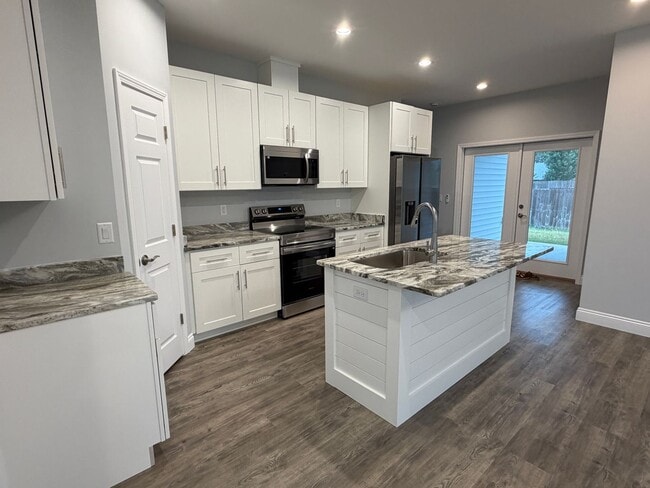 Photo - 4207 Northshore Rd