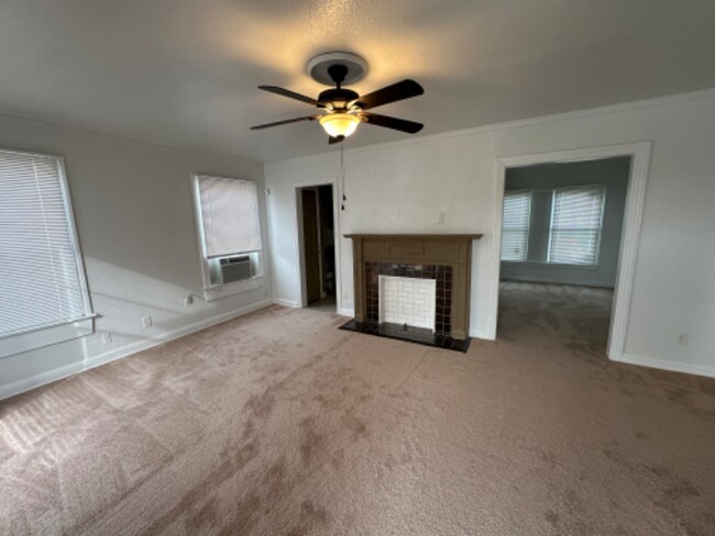 Photo - 1013 Colvin St