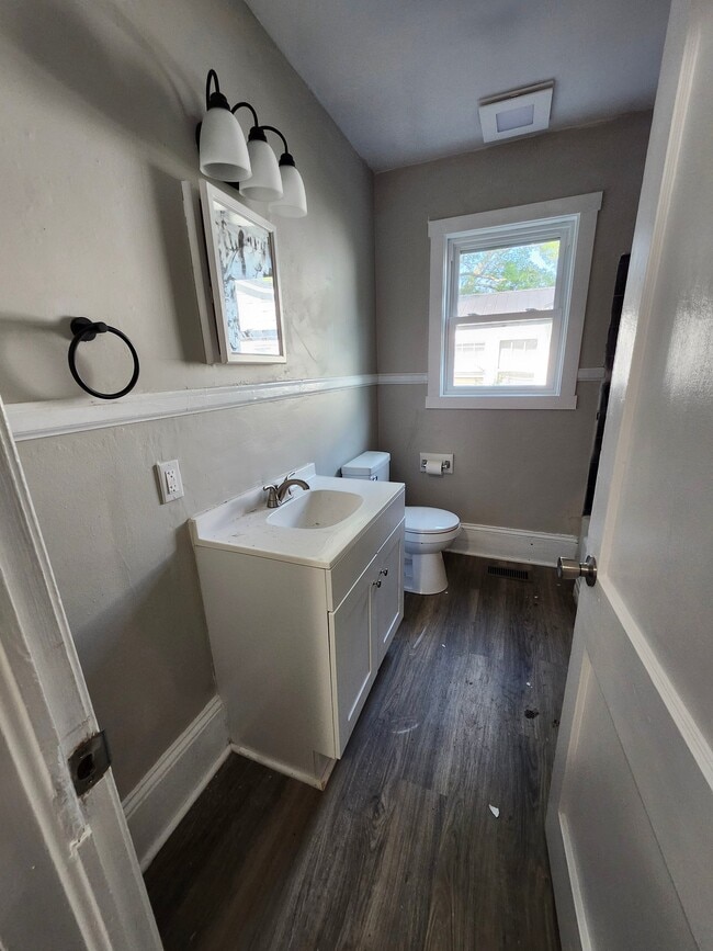 Photo - 1822 Dupree St Unidad 1822 Dupree St Lower