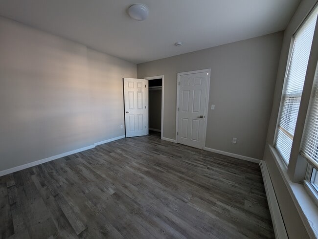 Building Photo - 421 Washington St