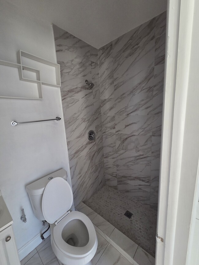 Photo - 1122 SW 17th Ave Unit #3