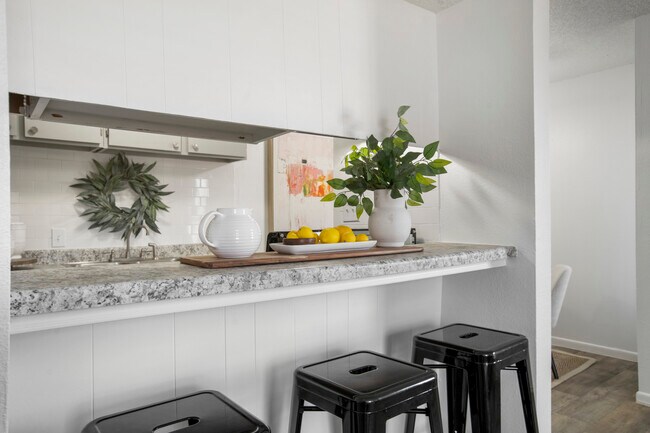 Photo - Village on the Green Apartments