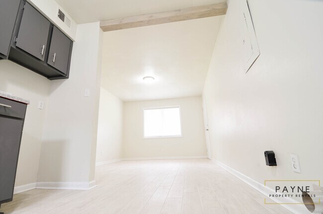 Photo - 4217 Rosemont Dr Unit 2