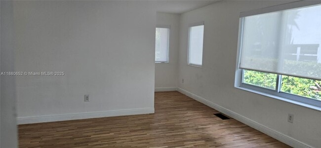 Photo - 3915 Ponce de Leon Blvd