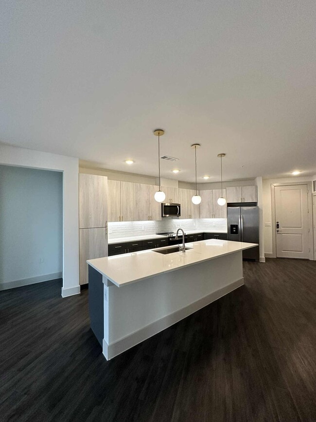 Building Photo - 5750 Cotton Gin Rd Unit 1112