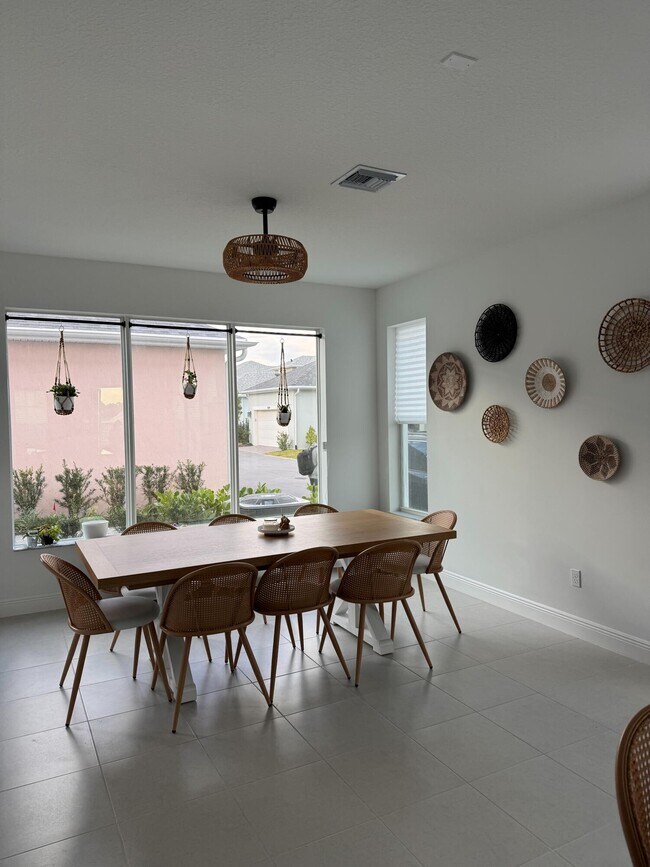 Photo - 930 SW Pr Ave