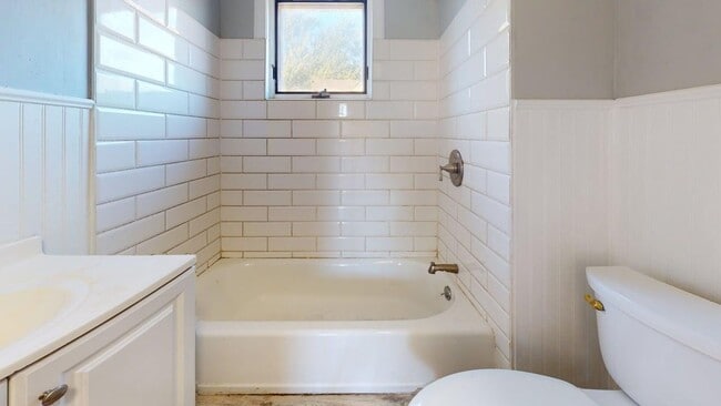 Photo - 1288 E 167th St Unit 2