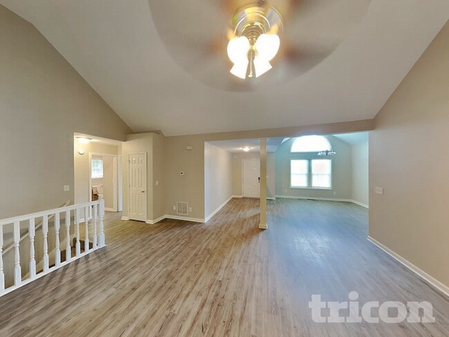 Photo - 37 Abbotsford Dr