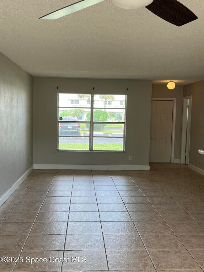 Photo - 424 Dove Ln Unidad 5-8