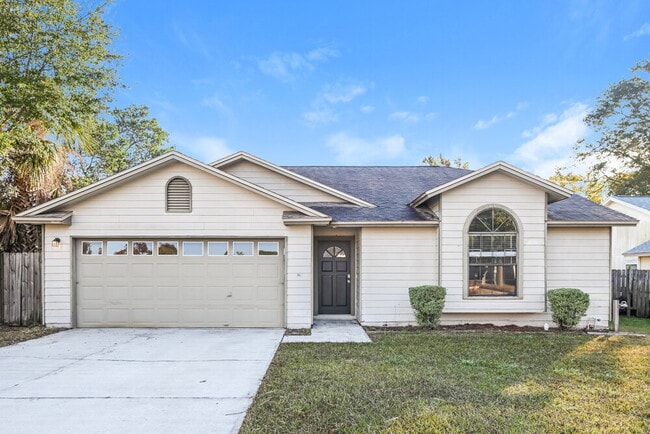 Building Photo - 8026 Fleur De Lis Dr