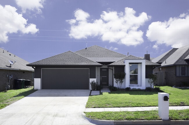 Photo - Stylish, Modern, Nearly New | 4-Bed | 2-Ba...