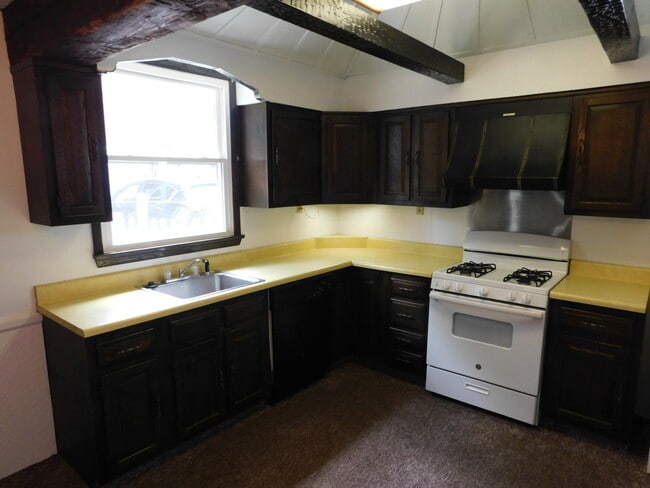 Photo - 3701 W 12th St Unit D