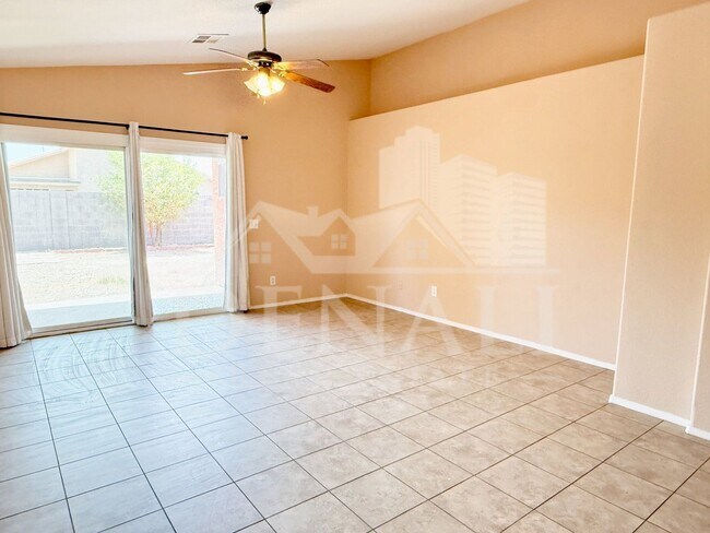 Photo - 5061 W Glenview Pl