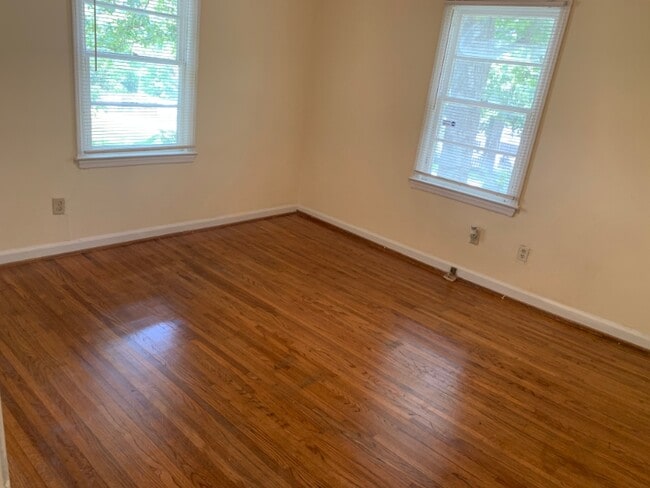 Photo - 198 Collins Dr