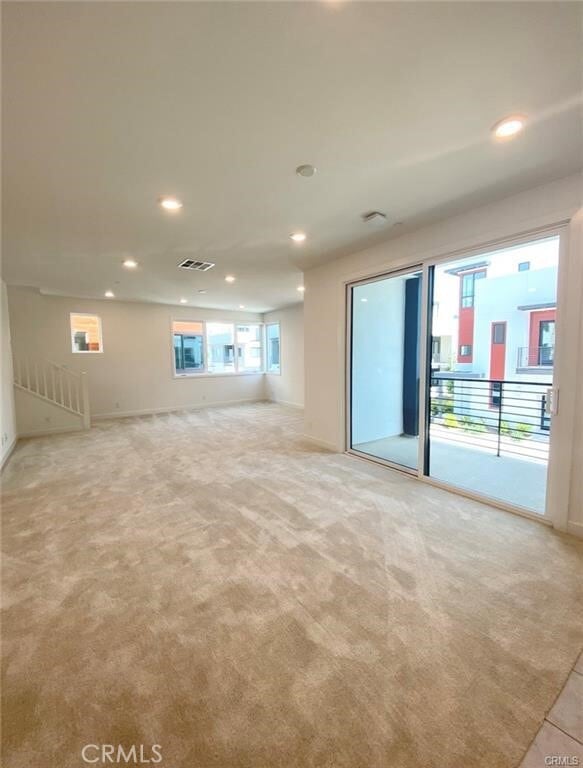 Photo - 402 Transport