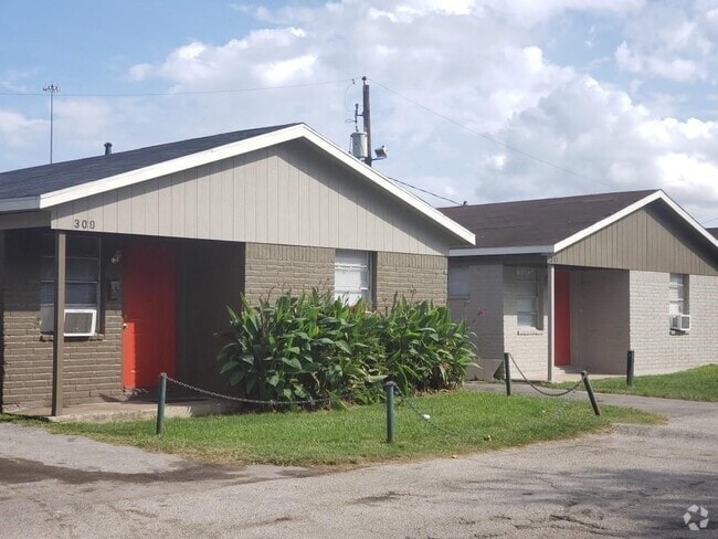 Building Photo - 7812 Tierwester St Rental