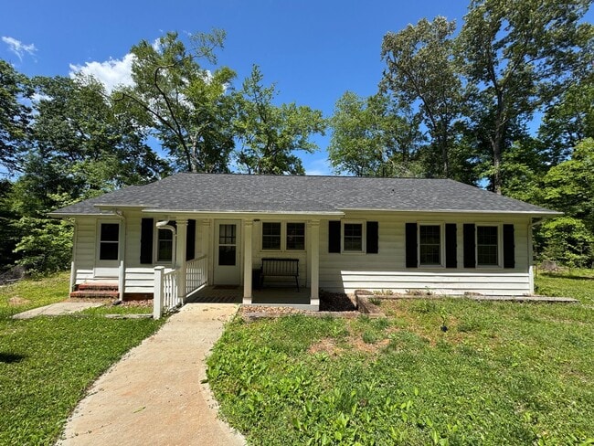 Building Photo - Available to Show Rental