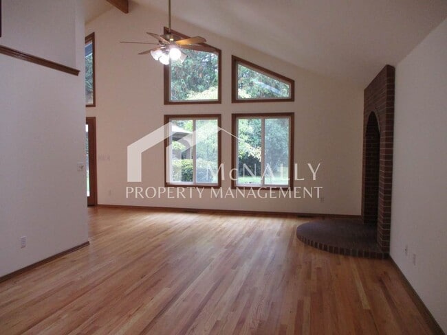 Photo - Beautiful 3 Bedroom 2.5 Bath Home in Gig Harbor