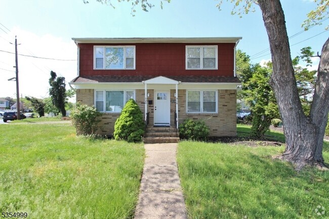 Building Photo - 516 Hamilton Blvd Rental