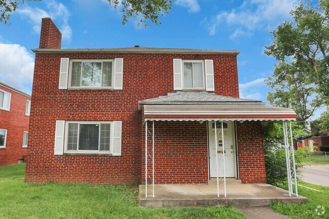 Building Photo - 404 S Chase Ave Unit B Rental