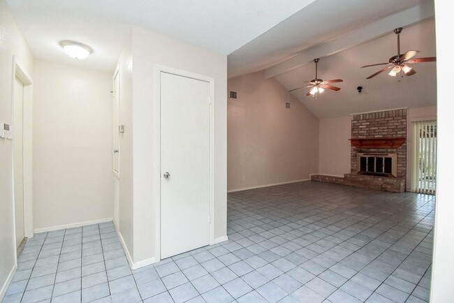 22814 Coriander Dr