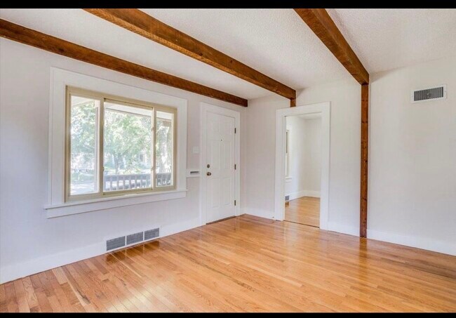 Photo - 1422 S Laura Ave