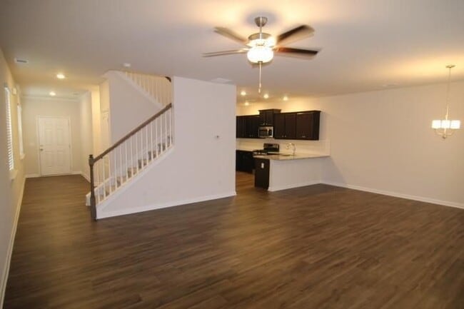 Photo - 51 Briarwood Dr W