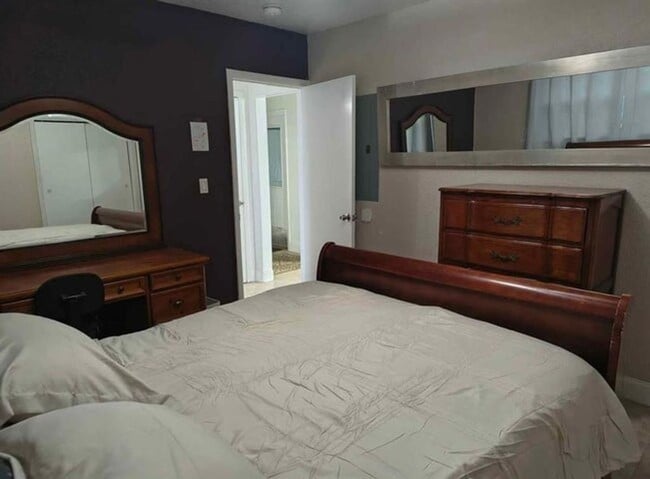 Photo - 5741 SW 24th Ave