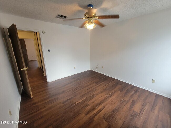201 High Meadows Blvd