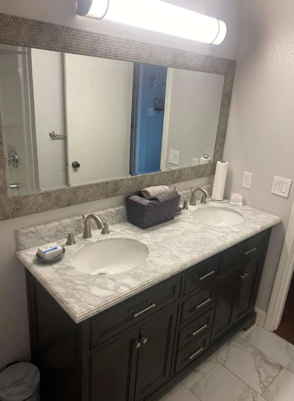 Photo - 4005 Hedges Ave