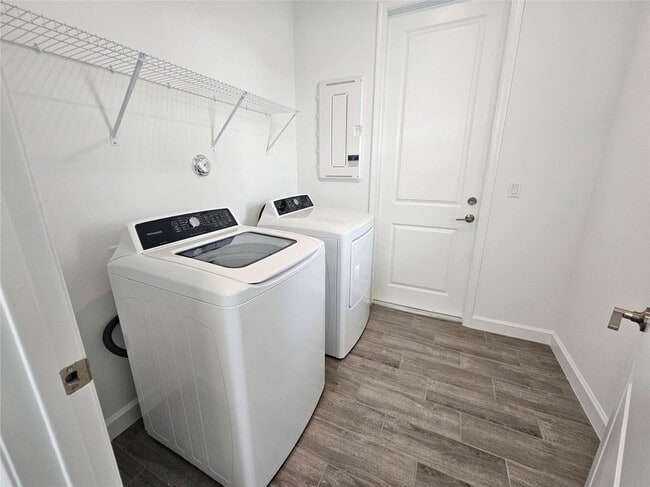 Photo - 5729 Graceful Wy