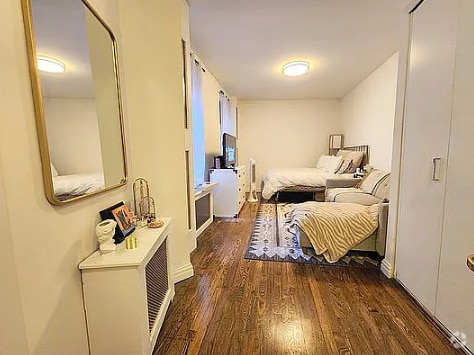 Building Photo - 151 Mott St Rental