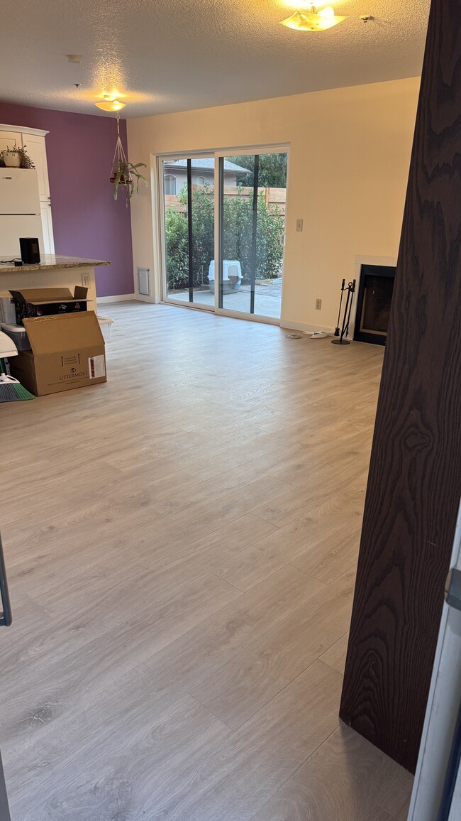 Photo - 160 Sugarloaf St