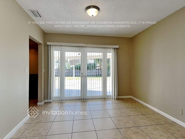 Photo - 2640 SW 8th St