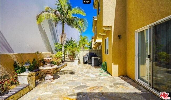 Building Photo - 1241 Ivy Terrace Rental