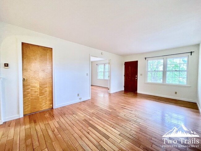 Photo - CHARMING 2/1.5 NEAR DOWNTOWN - WALKING DISTANCE TO PARDEE