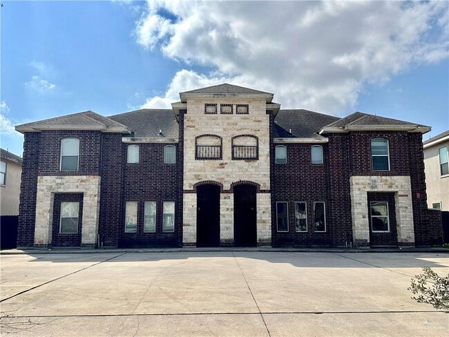 Building Photo - 11 Kiwi Ave W Unit 1