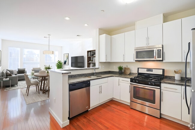 1BR, 1BA - 686SF - Kitchen & Living Room - The Box District