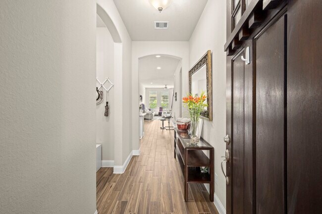 Photo - 10054 Black Maple Dr