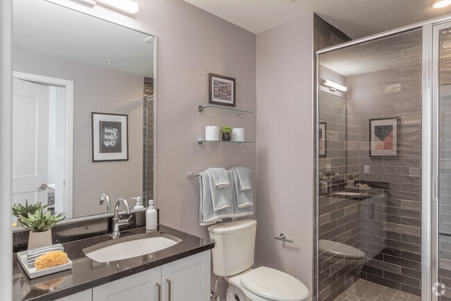 1HAB, 1BA - 654 ft² - Watermark at Buzzard Point