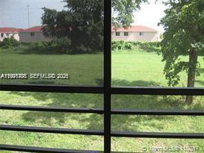 Photo - 850 NE 209th Terrace Unidad 204-35