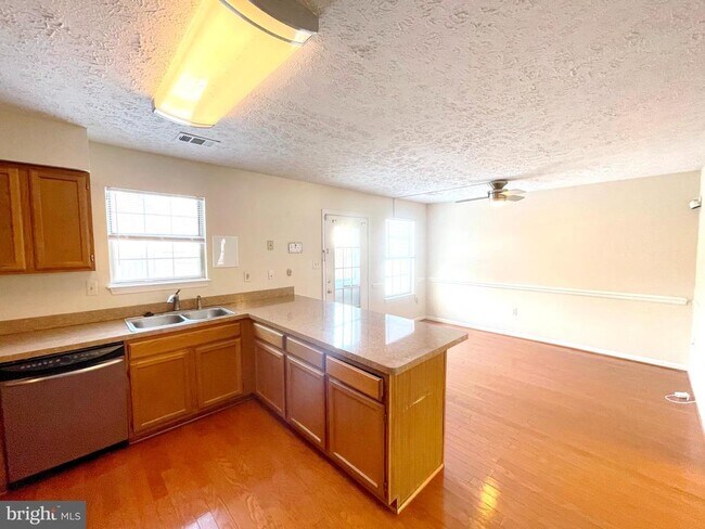 Photo - 6030 Red Wolf Pl