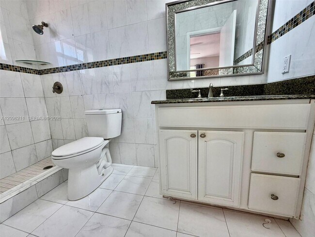 1740 SW 94th Ave Unit efficiency