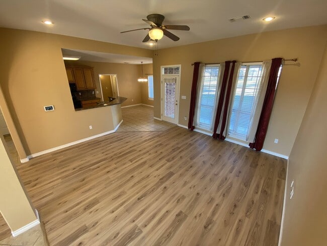 Photo - 6012 Remington N Cir