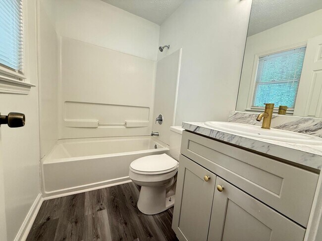 Photo - 845 Burns Walk Ct NW