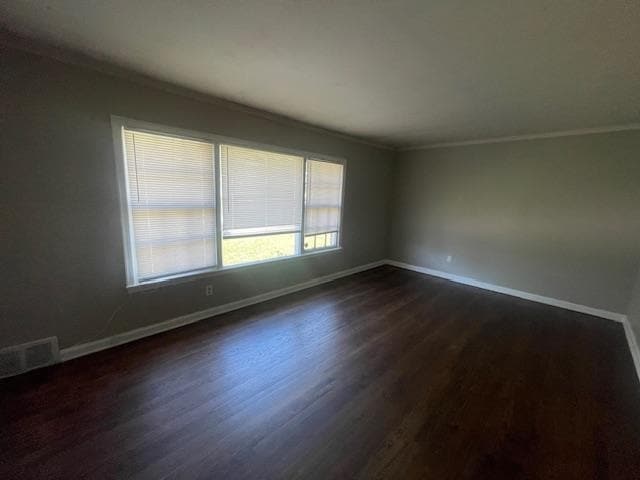 Photo - 758 Waring Rd