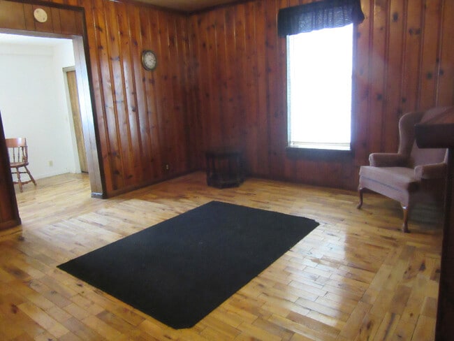 Photo - 970 Washington Ave