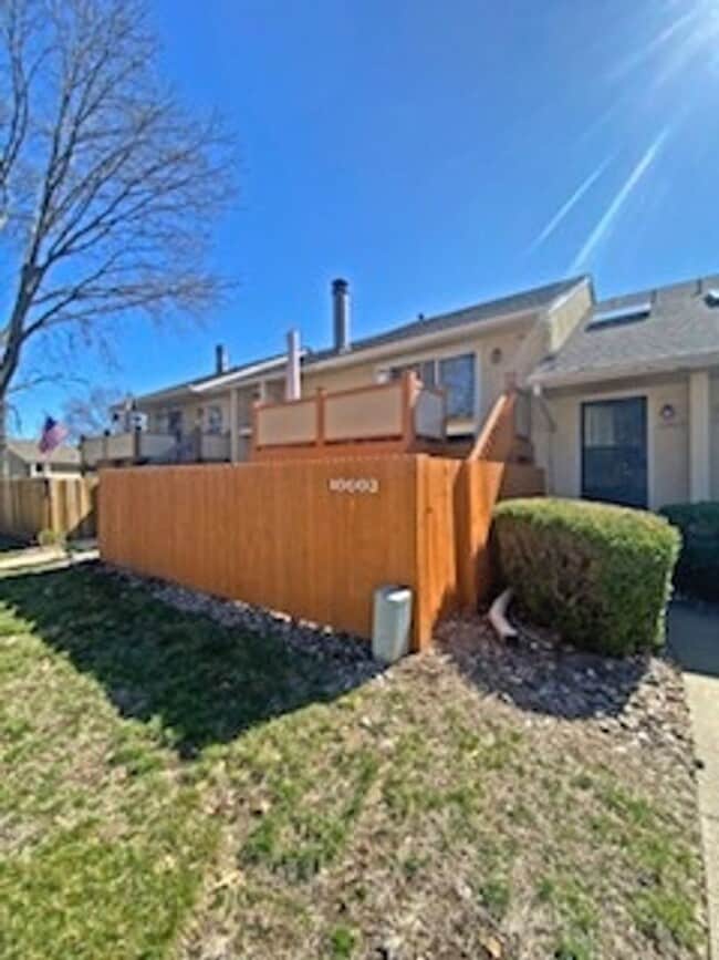 Photo - 3 Level Townhome w/ attached Garage - Fill Out an Application Today!!!